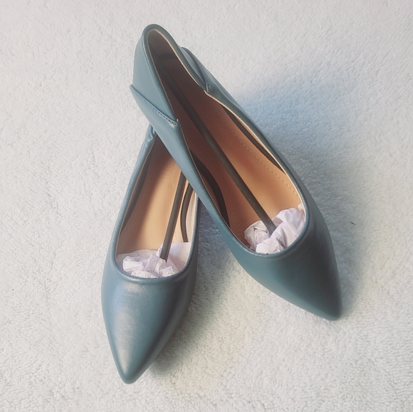 Guansitu Shoes - Guansitu Flats Teal Color Size 5.5 US NWOT